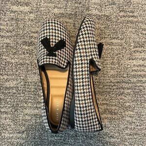 Kelly & Katie Houndstooth Tassel Loafers